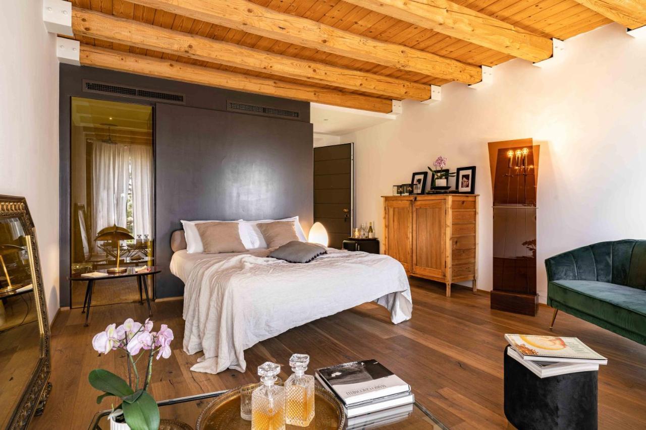 Casavostra - Ambience Suites Ostra Vetere Luaran gambar