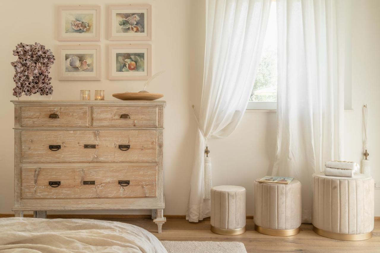 Casavostra - Ambience Suites Ostra Vetere Luaran gambar