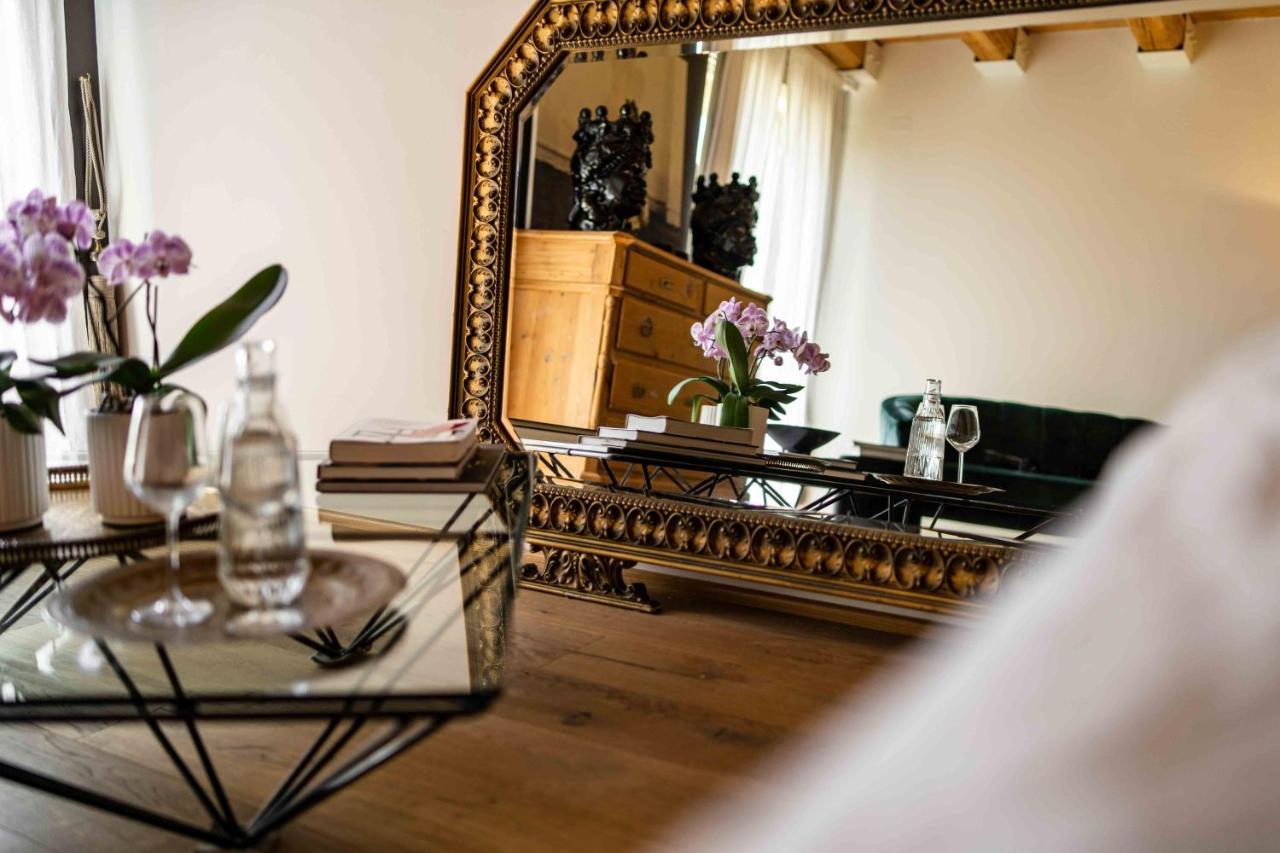 Casavostra - Ambience Suites Ostra Vetere Luaran gambar