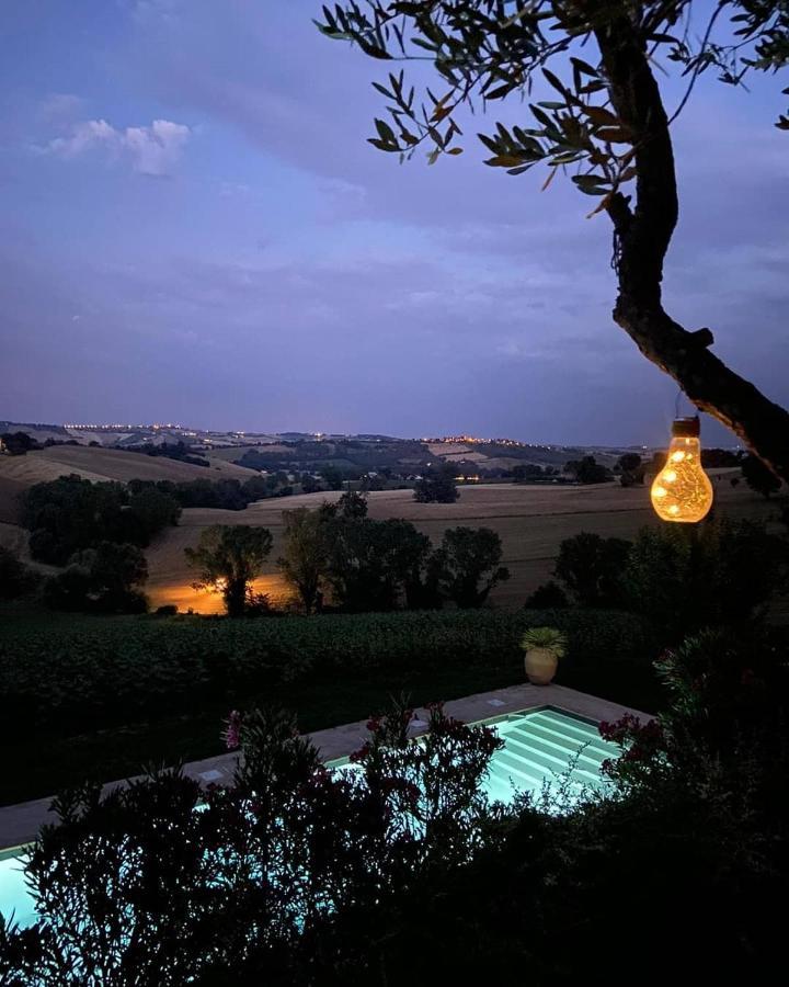 Casavostra - Ambience Suites Ostra Vetere Luaran gambar
