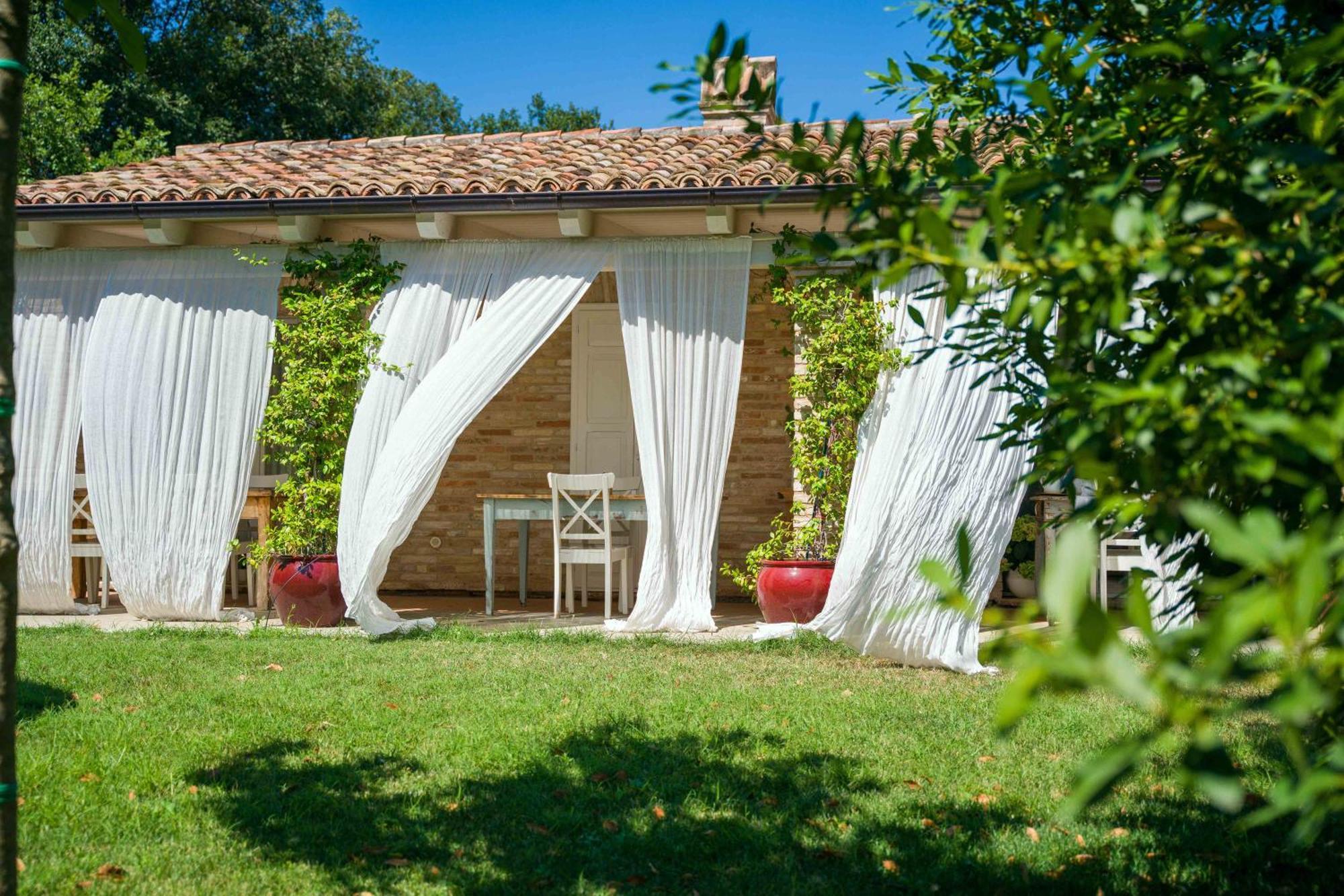 Casavostra - Ambience Suites Ostra Vetere Luaran gambar