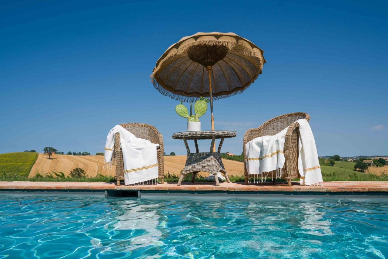 Casavostra - Ambience Suites Ostra Vetere Luaran gambar