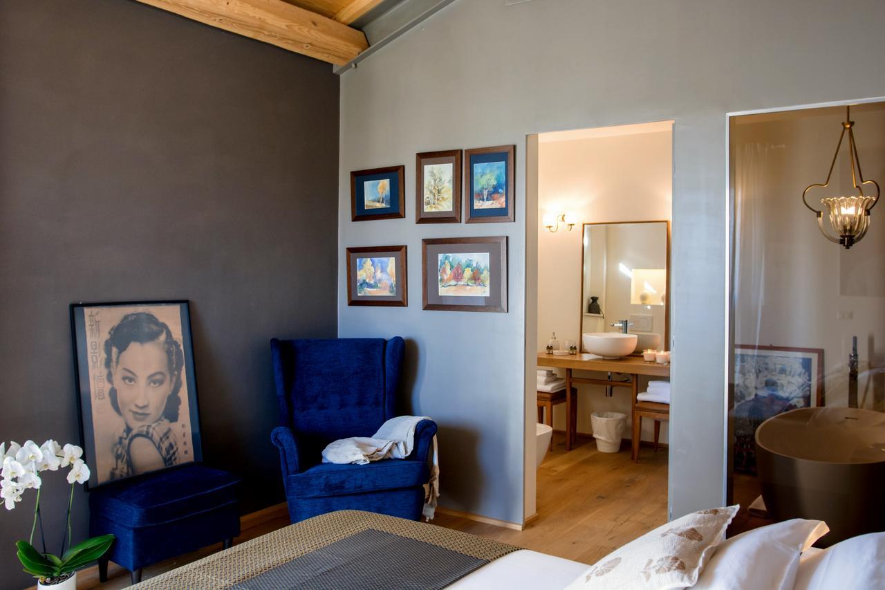 Casavostra - Ambience Suites Ostra Vetere Luaran gambar