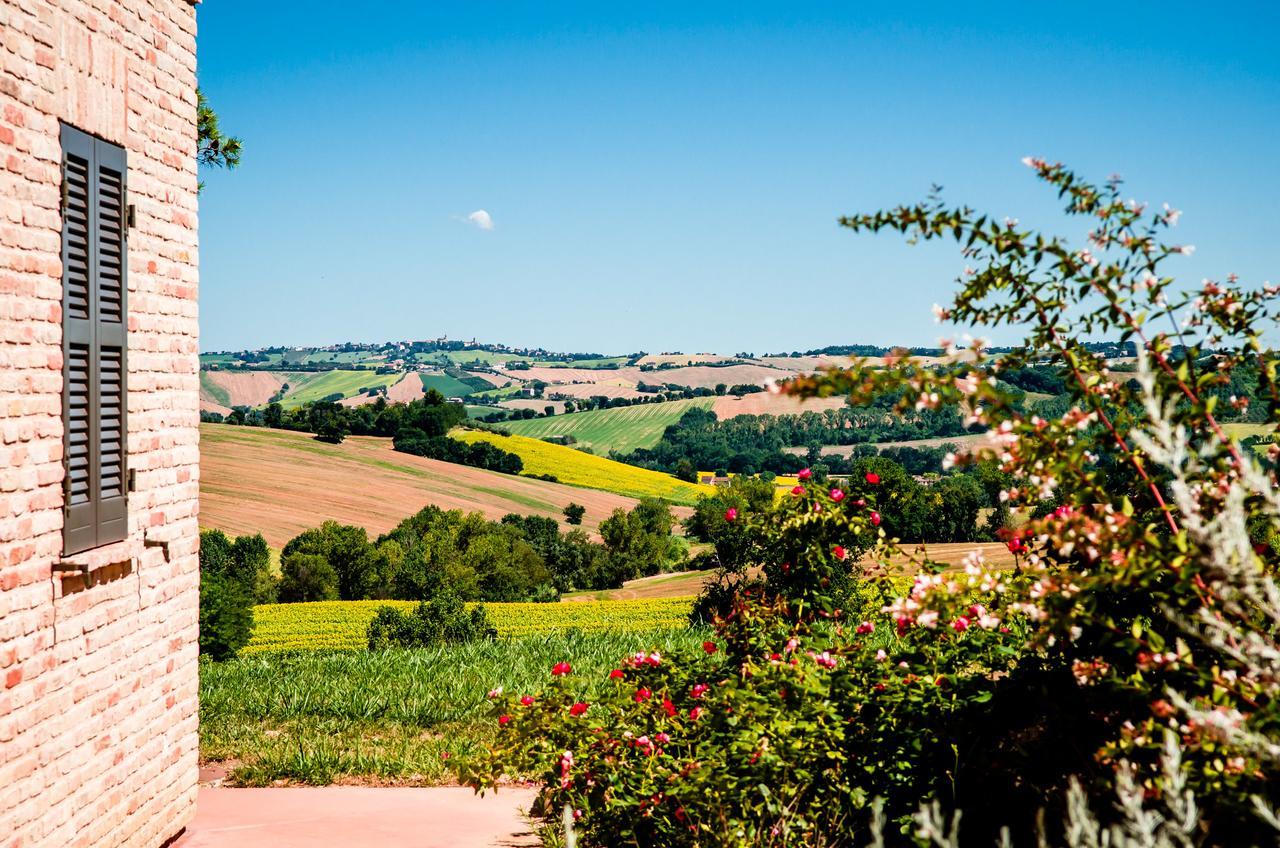 Casavostra - Ambience Suites Ostra Vetere Luaran gambar