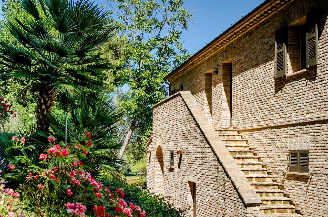 Casavostra - Ambience Suites Ostra Vetere Luaran gambar